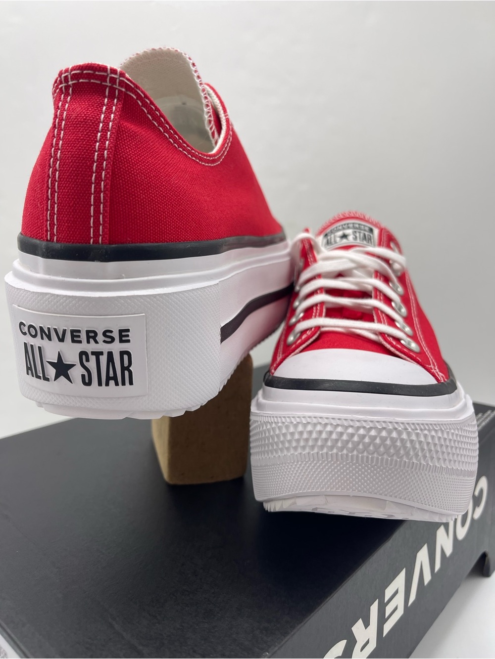Converse WMNS CTAS LIFT DOUBLE STACK OX
RED/BLACK/WHITE Platform Sneakers - Picture 6 of 16